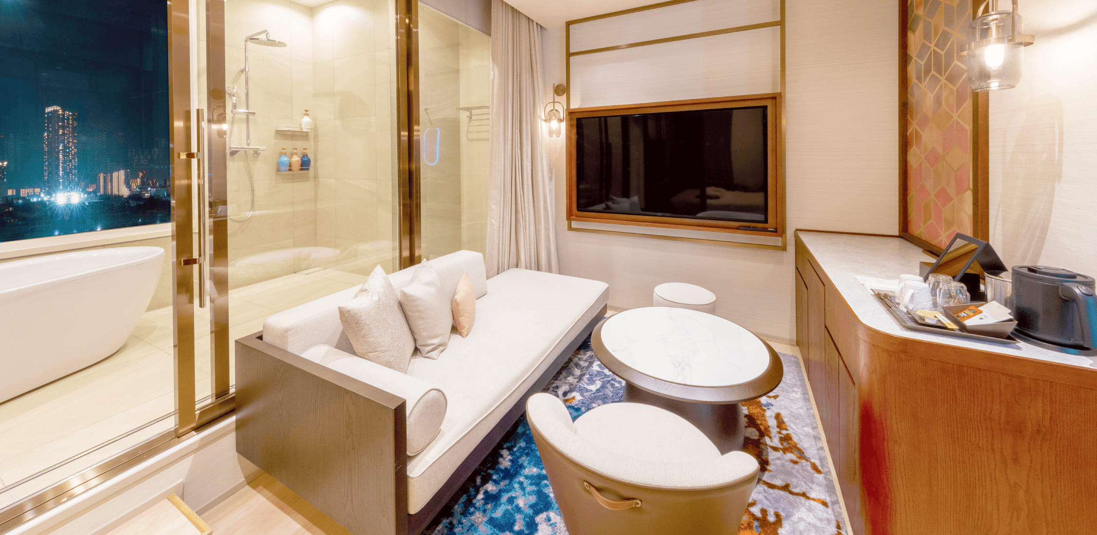 セミスイートダブル 室内