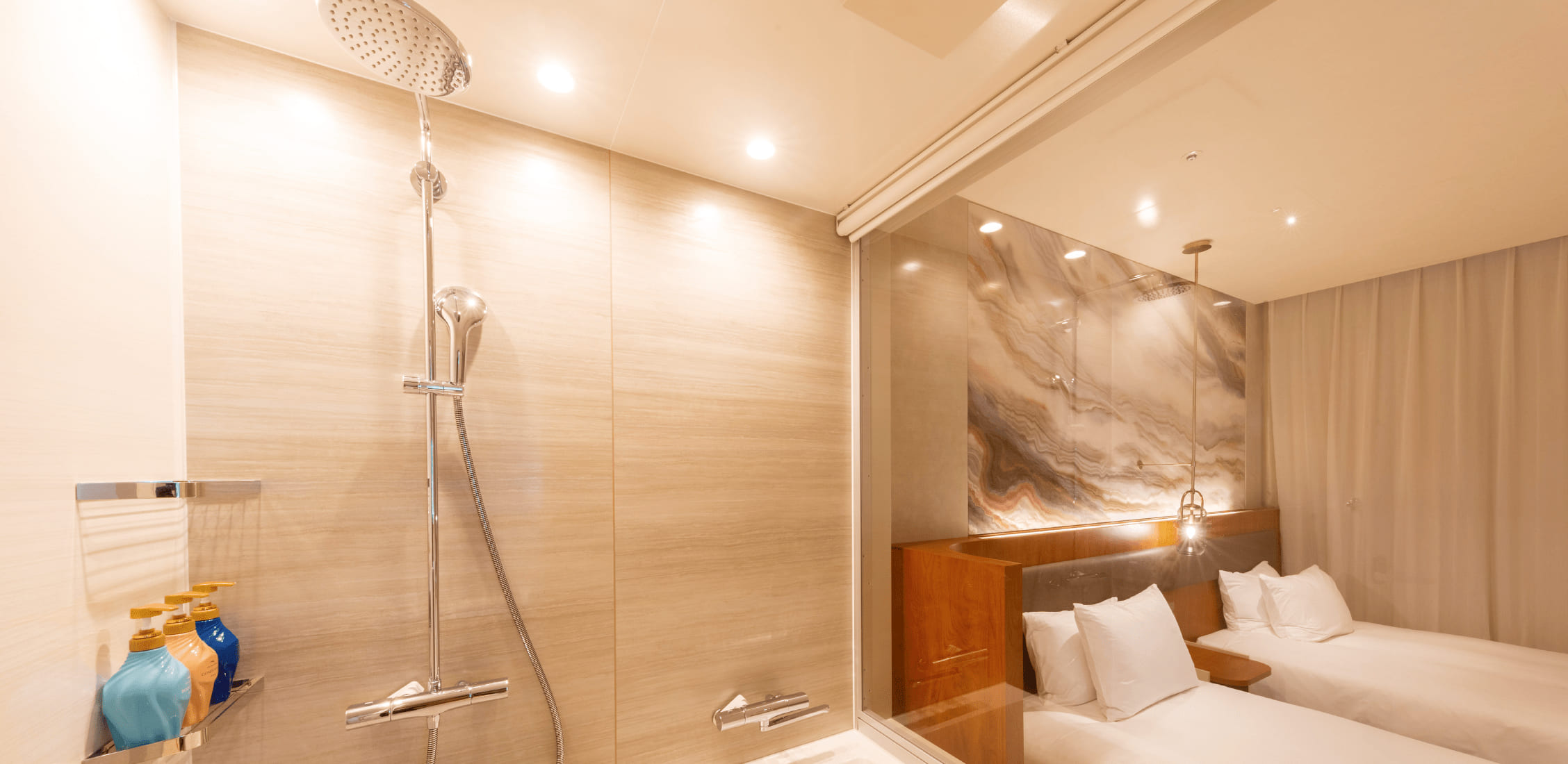 スーペリアツイン 室内