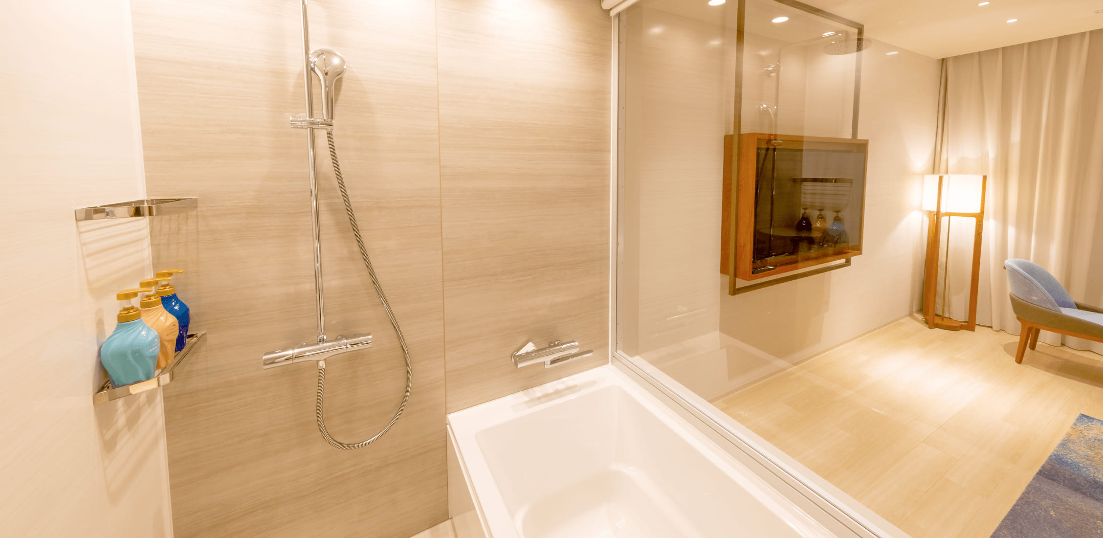 スーペリアダブル 室内