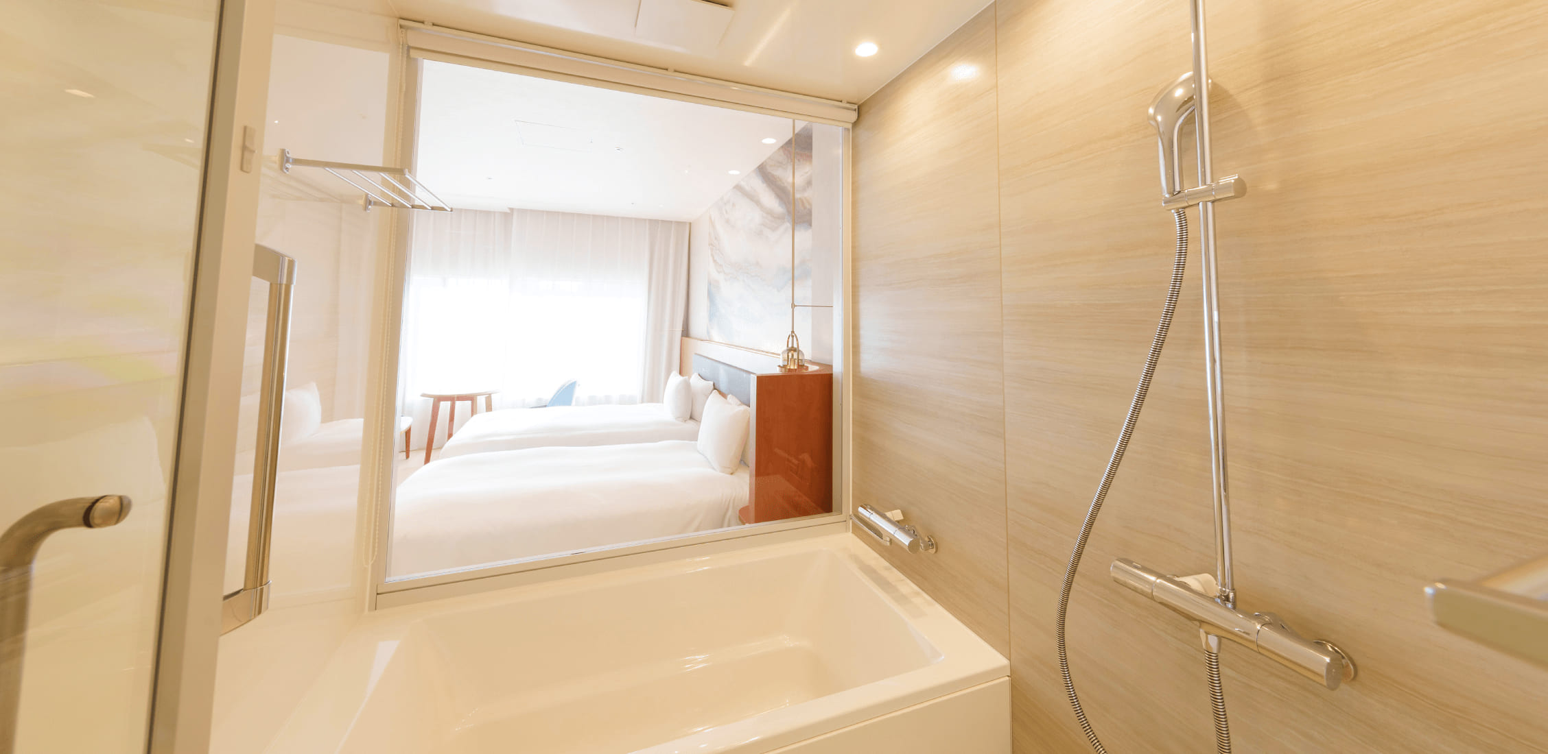 ラグジュアリーツイン Type-A 室内